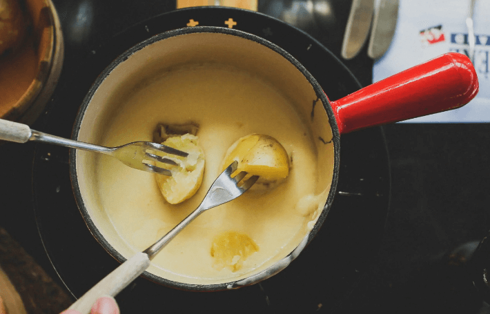 Recipe for cheese and beer fondue